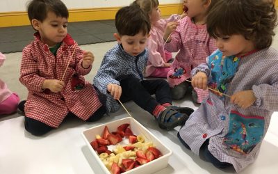 2 AÑOS | Jugando con fruta